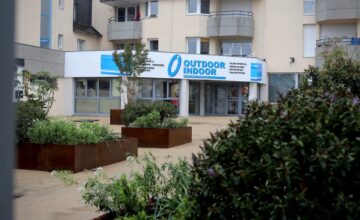 OUTDOOR INDOOR devanture