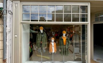 La marque KWay France s’implante à Dinard, 5 rue du Maréchal Leclerc 📍 Venez plonger au cœur de l’univers de la marque et découvrir cette superbe boutique, gérée par Sébastien et Karine Lacoste.